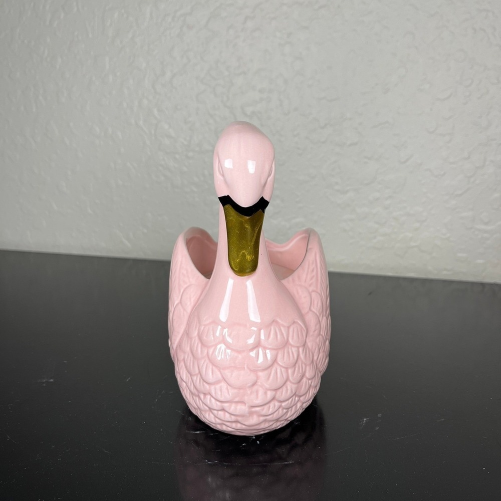 Sincerely Jules Home Swan Candle Radiant Glow Pink Ceramic 17oz Soy Blend New - Picture 5 of 7